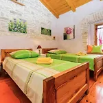 Holiday Home Loreta By Interhome * Cabrunici