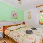 Ferienhaus Holiday Home Loreta By Interhome Cabrunici