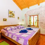 Holiday Home Loreta By Interhome Ferienhaus Cabrunici
