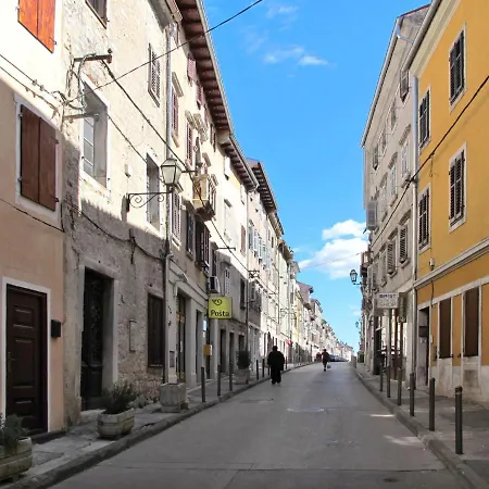 Loreta By Interhome Cabrunici