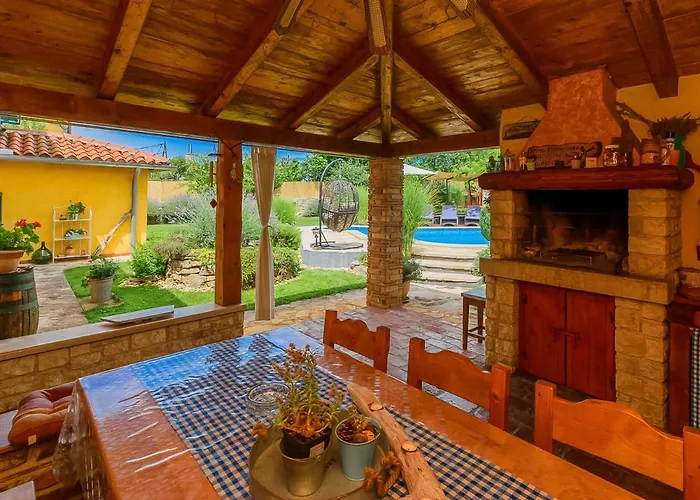 Loreta By Interhome Vakantiehuis *