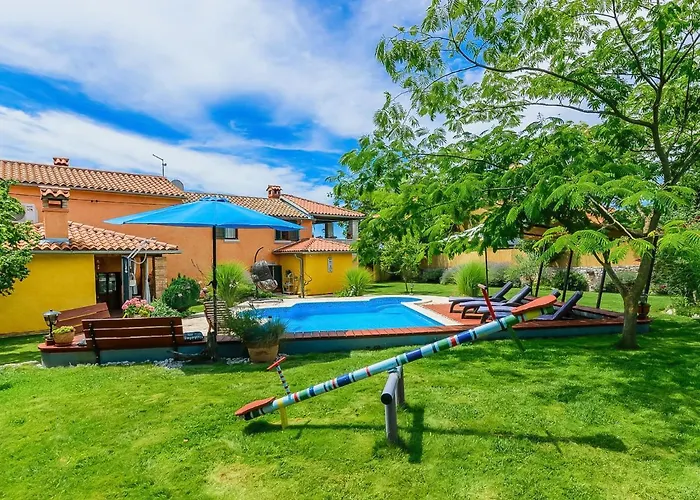 Loreta By Interhome Vakantiehuis