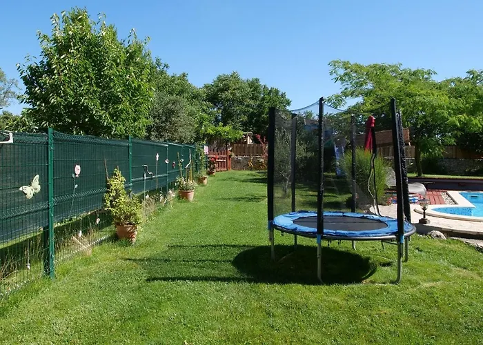 Loreta By Interhome Vakantiehuis