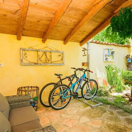Holiday Home Loreta By Interhome Holiday home Cabrunici