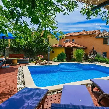 Loreta By Interhome Casa vacanze