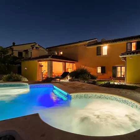 Loreta By Interhome Casa de Férias Cabrunici