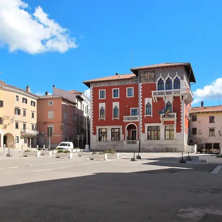 Loreta By Interhome Cabrunici